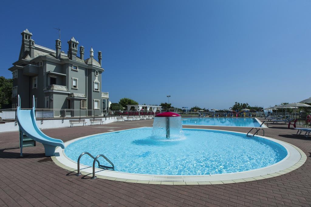 Internazionale - Family Village คิออกเจีย ภายนอก รูปภาพ